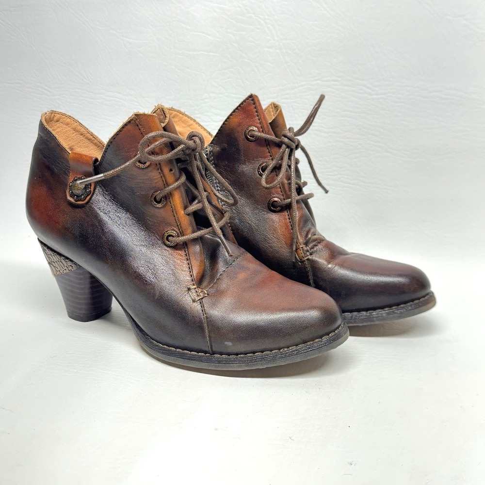 L'Artiste Spring Step Juliane Brown Leather Lace Up Ankle Boots Size 37 US 6.5-7
